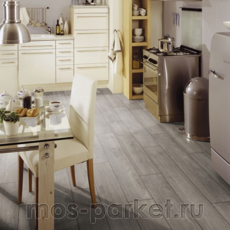 Ламинат Kronotex Exquisit D 3242 Тик Ностальгия серебряный
