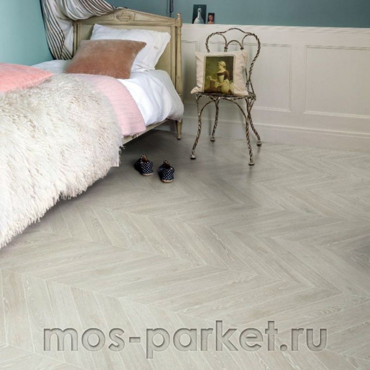 Ламинат Quick-Step Castle Ultra CAU4158 Дуб светло-серый патина