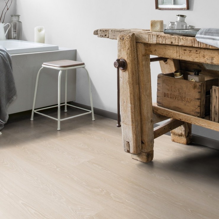 Ламинат Quick-Step Classic CLH5799 Дуб морозный бежевый