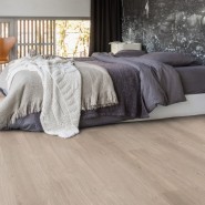 Ламинат Quick Step Perspective PER1304 Дуб светло-серый лакированный