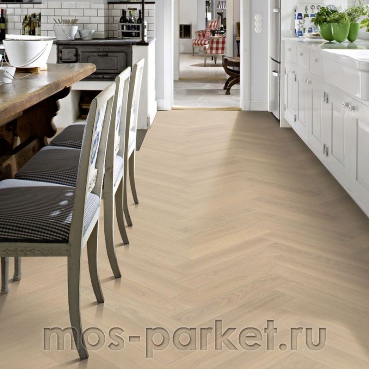 Английская елка Kahrs Herringbone Дуб AB White Calm