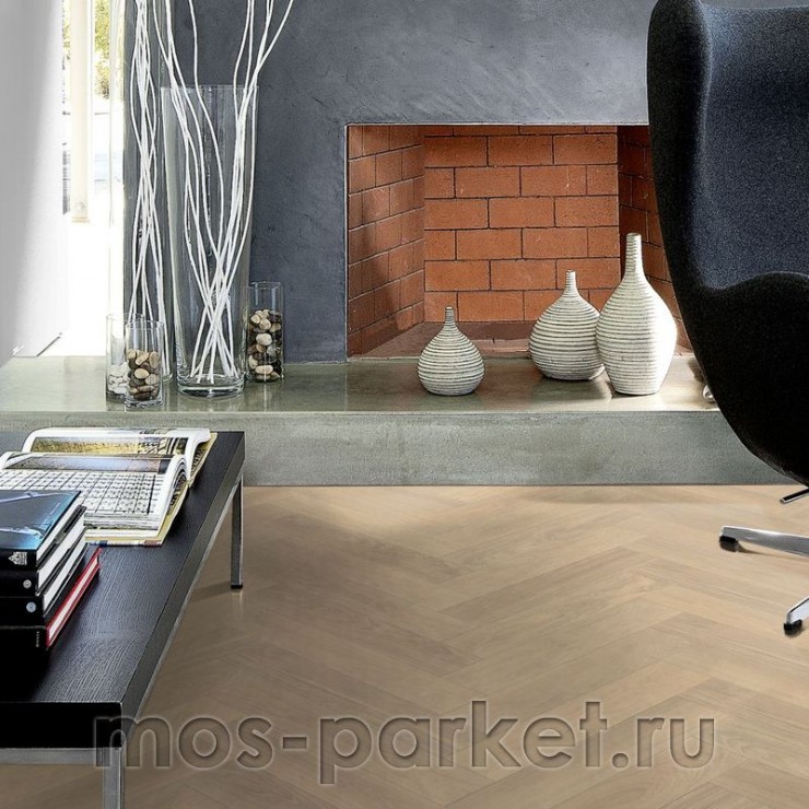 Английская елка Kahrs Herringbone Дуб AB White Calm