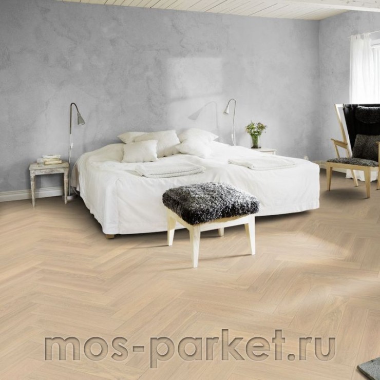Английская елка Kahrs Herringbone Дуб AB White Calm