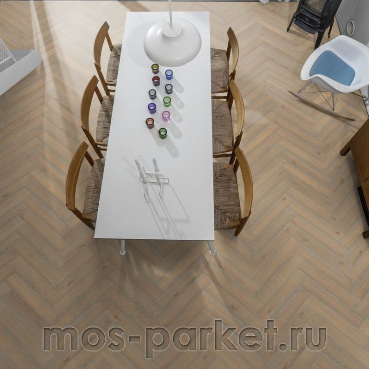Английская елка Kahrs Herringbone Дуб CC Vintage White Lively