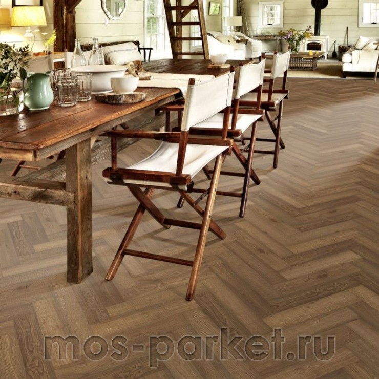 Английская елка Kahrs Herringbone Дуб CD Smoked Lively