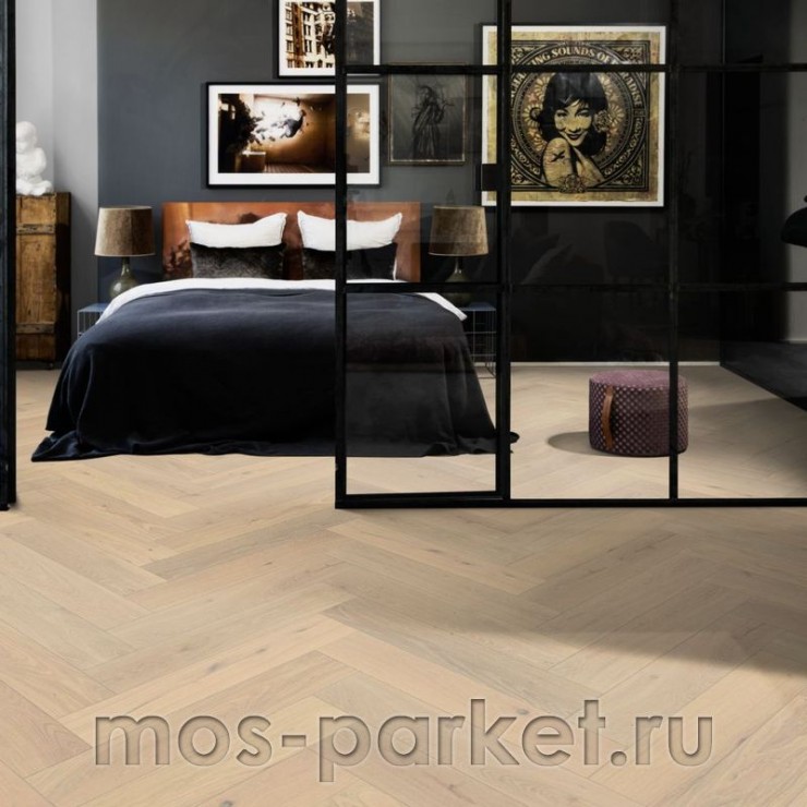 Английская елка Kahrs Herringbone Дуб CD White Lively