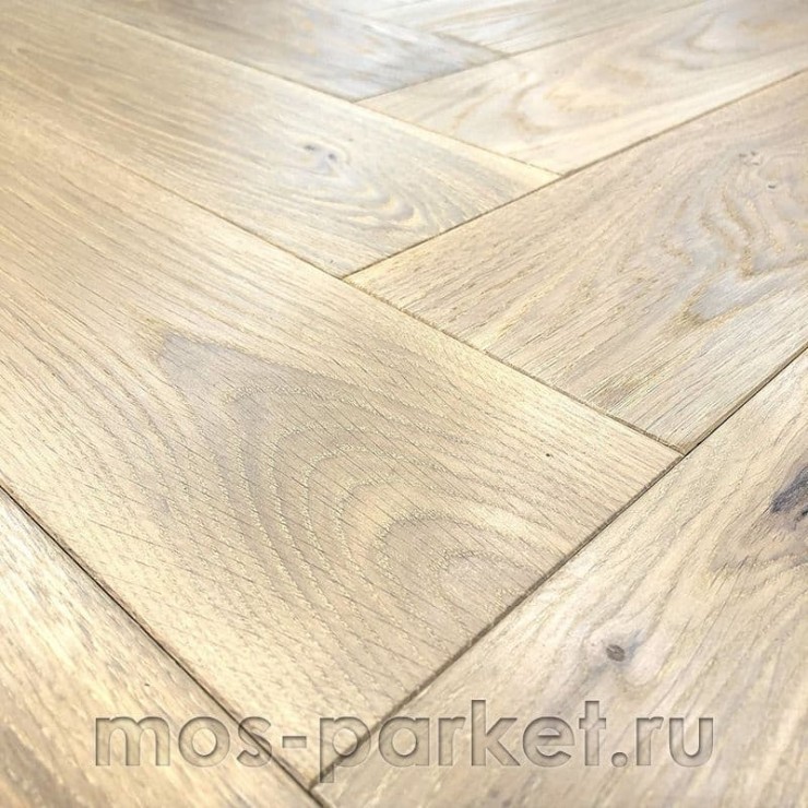 Английская елка Kahrs Herringbone Дуб CD White Lively